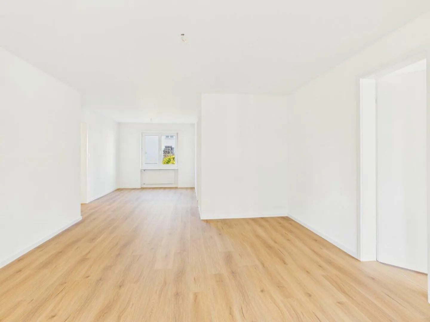 Première occupation après rénovation complète : Appartement élégant de 4,5 pièces avec top... - Photo 6 sur 12