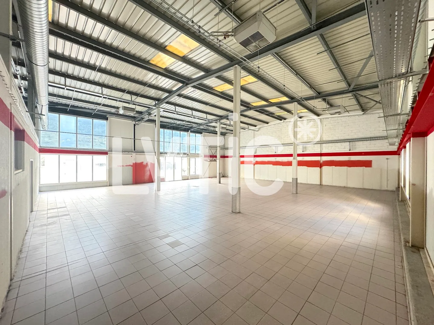 Räumlichkeiten, Geschäft, Werkstatt von 400 m2 zu verkaufen in Granges - Sierre - Foto 3 von 8