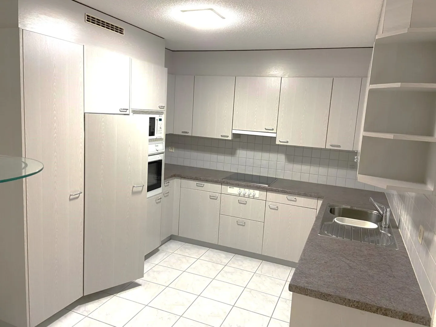 Bellissimo appartamento di 3,5 stanze vicino alla città - Foto 3 di 6