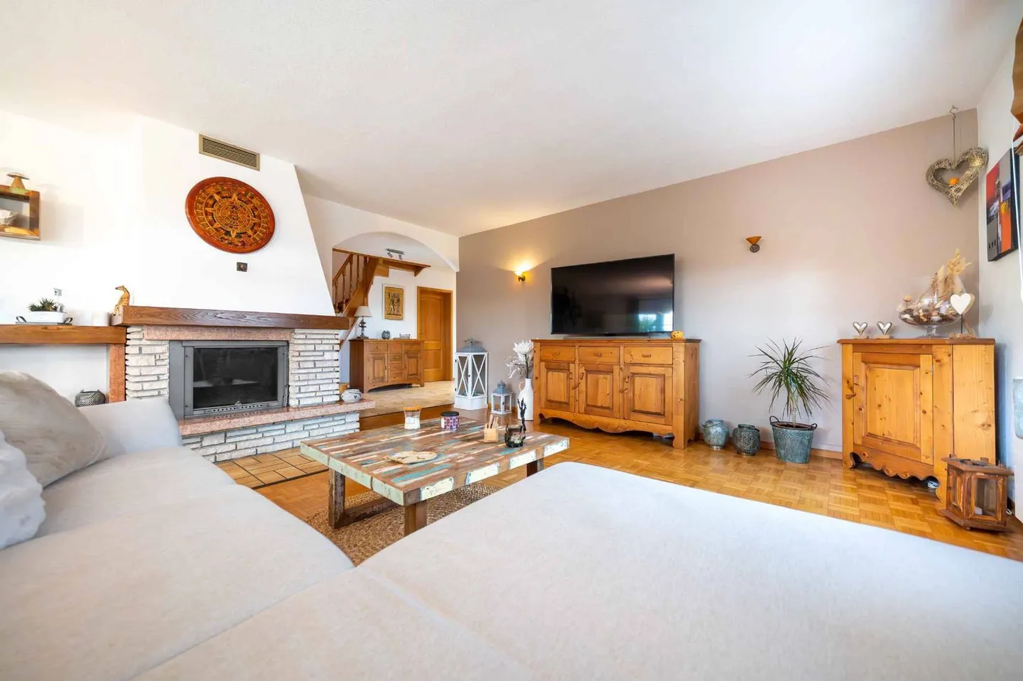 Villa with 6.5 rooms, terrace and garden - Photo 2 of 12