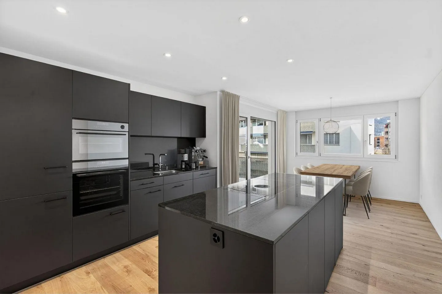 Moderne Wohnung in ruhiger Lage - Foto 3 von 14