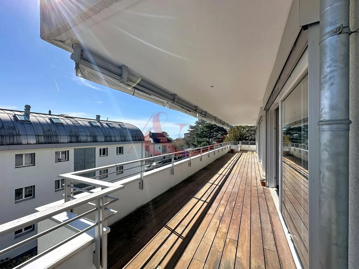 Appartement lumineux de 6,5 pièces avec vue sur le lac - Pully - Photo 1 sur 10