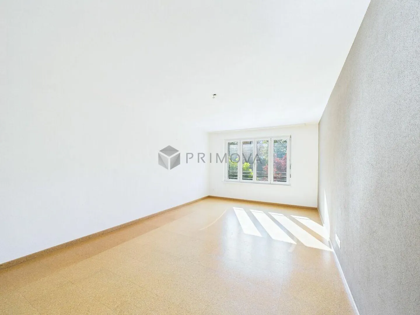 Maison jumelée unique prête pour son prochain propriétaire - Photo 8 sur 17