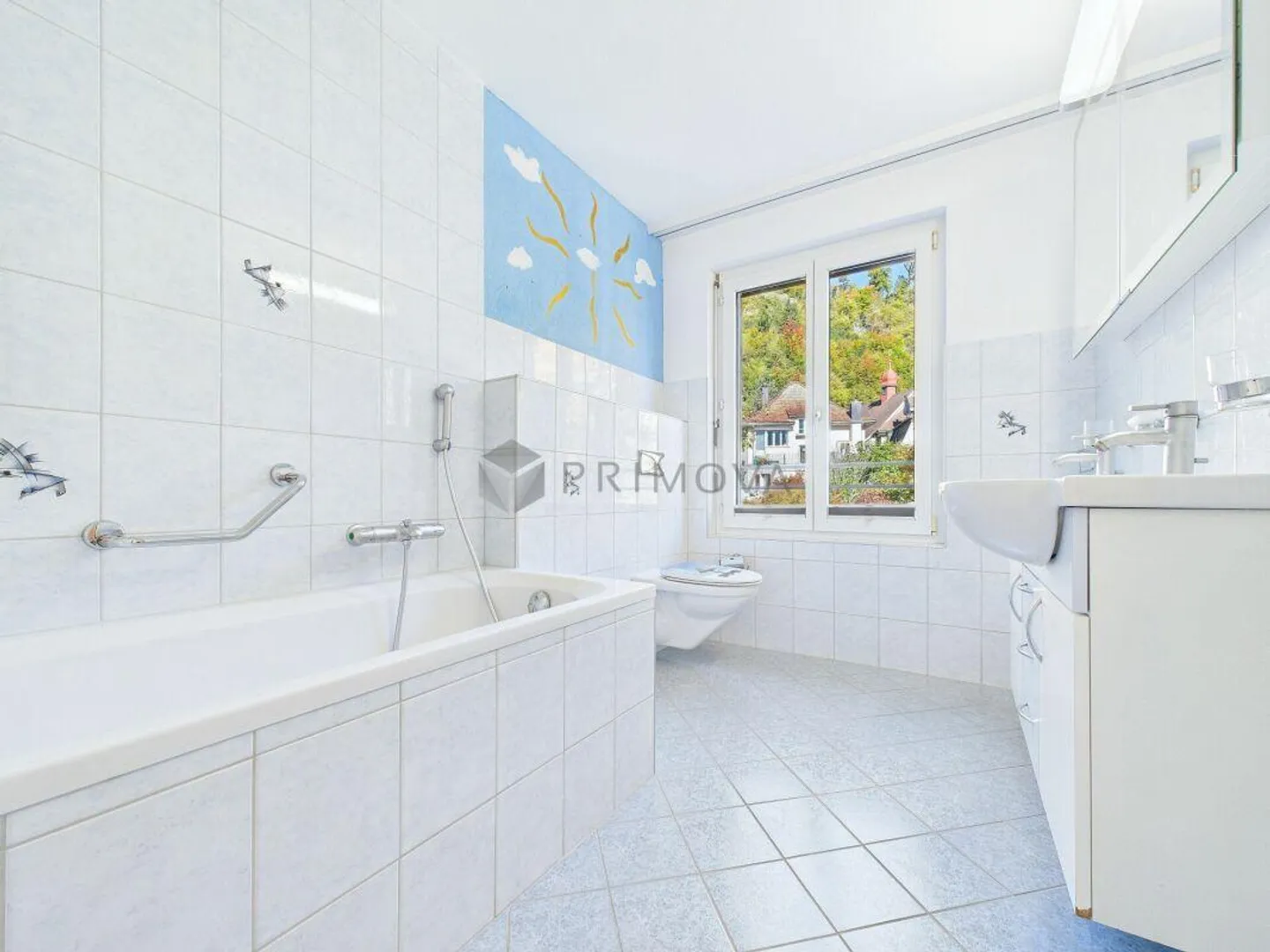 Maison jumelée unique prête pour son prochain propriétaire - Photo 11 sur 17