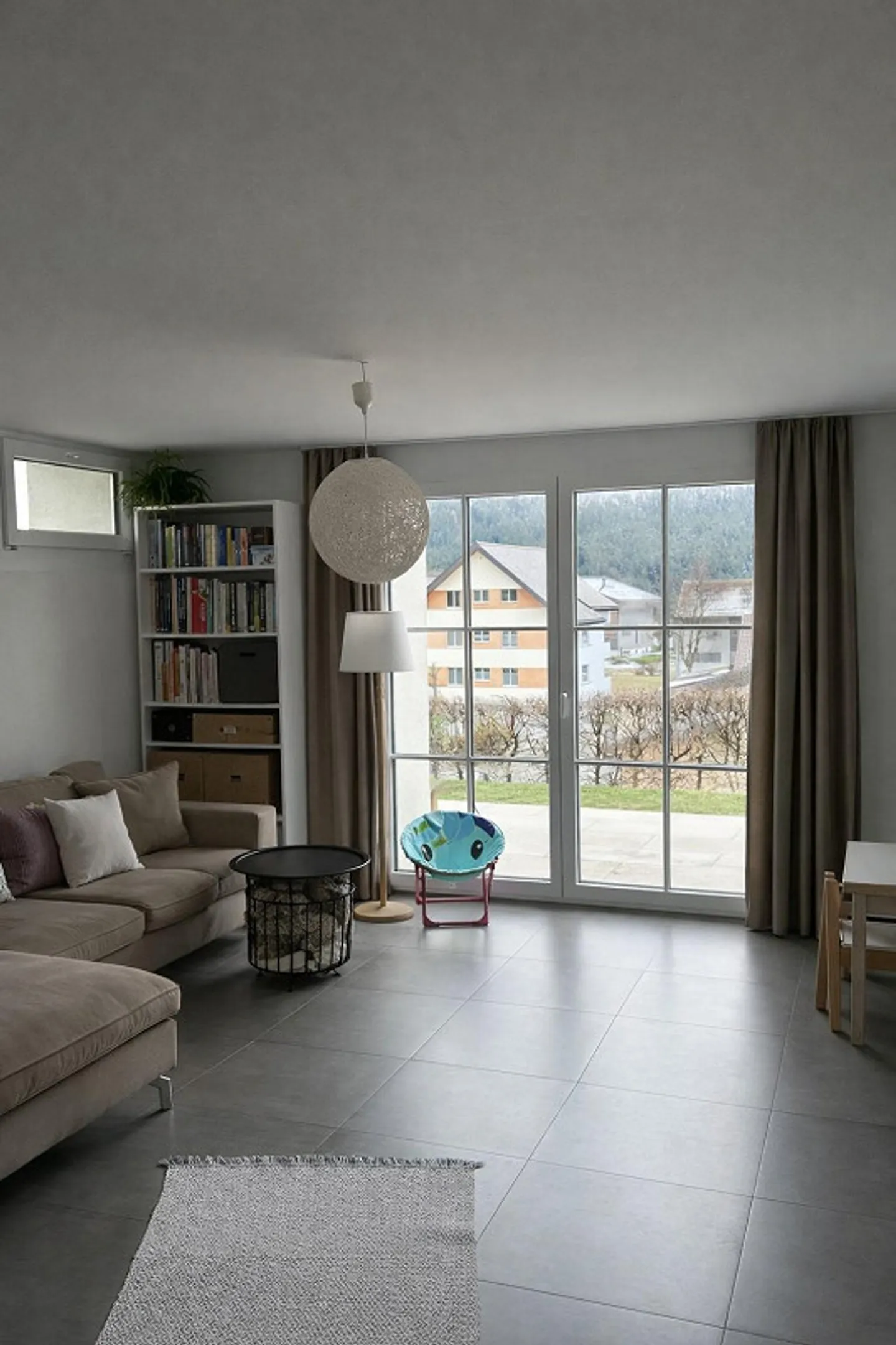 Living where others vacation - charming 3.5-room ground floor apartment - Photo 4 of 9
