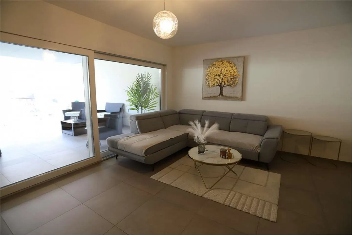 Four-room apartment in Rivera - Photo 2 of 10
