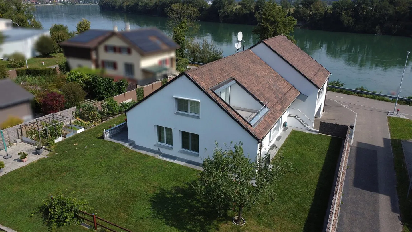 Casa unifamiliare di 6,5 stanze direttamente sul Reno - Foto 1 di 25