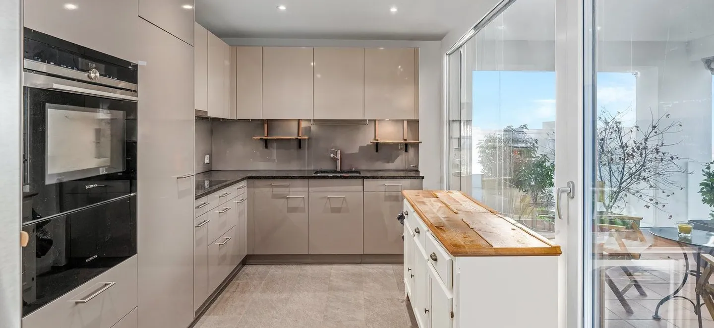 Condominium neuf avec vue sur la forêt - Entre Zurich et Zug - Photo 2 sur 4