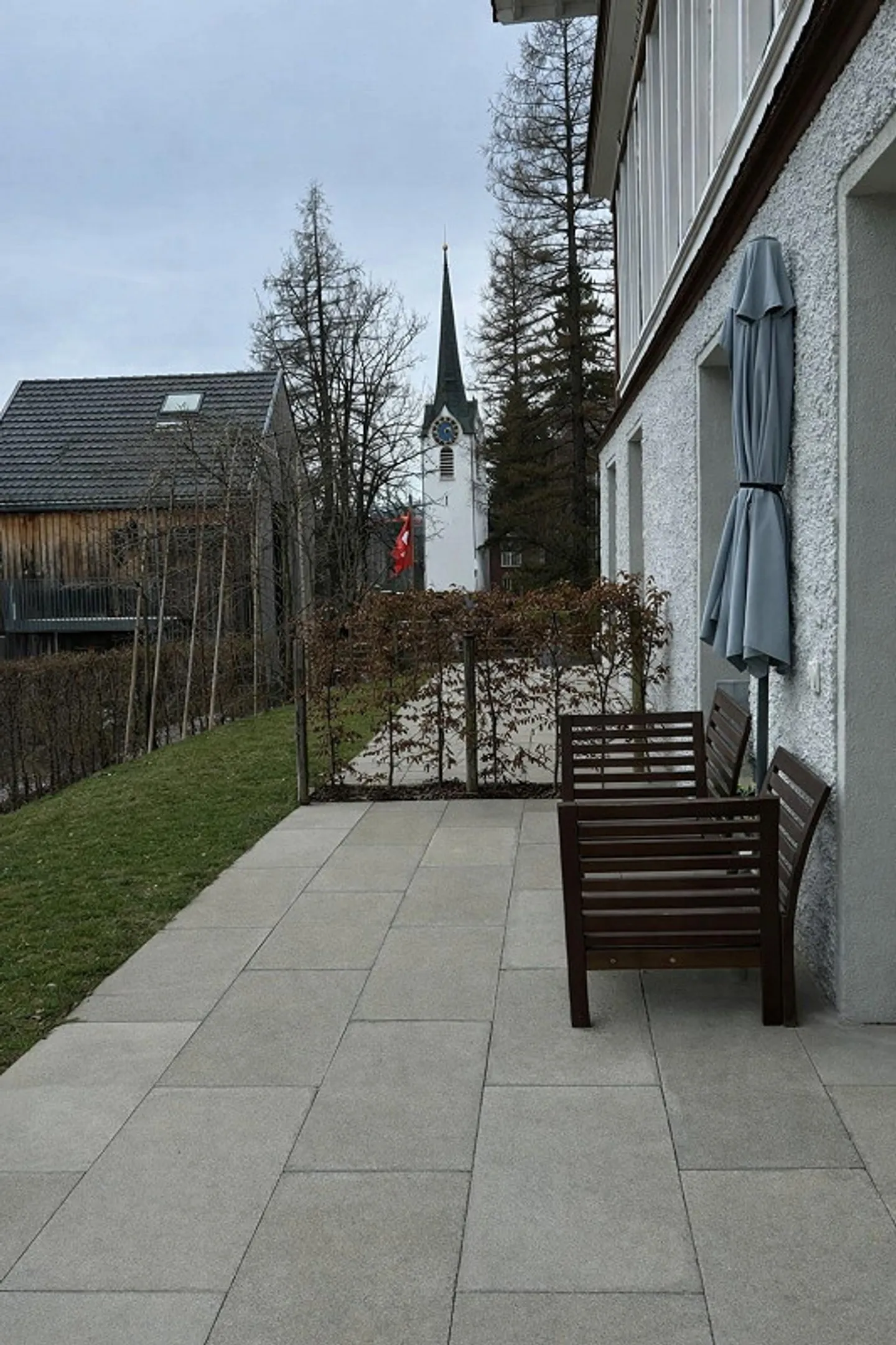 Living where others vacation - charming 3.5-room ground floor apartment - Photo 7 of 9