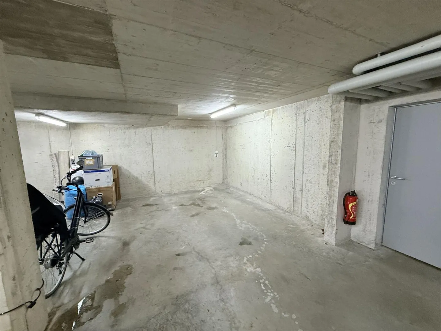 Spacieux appartement de 5.5 pièces avec terrasse, double place de parc et cave - Photo 9 sur 9
