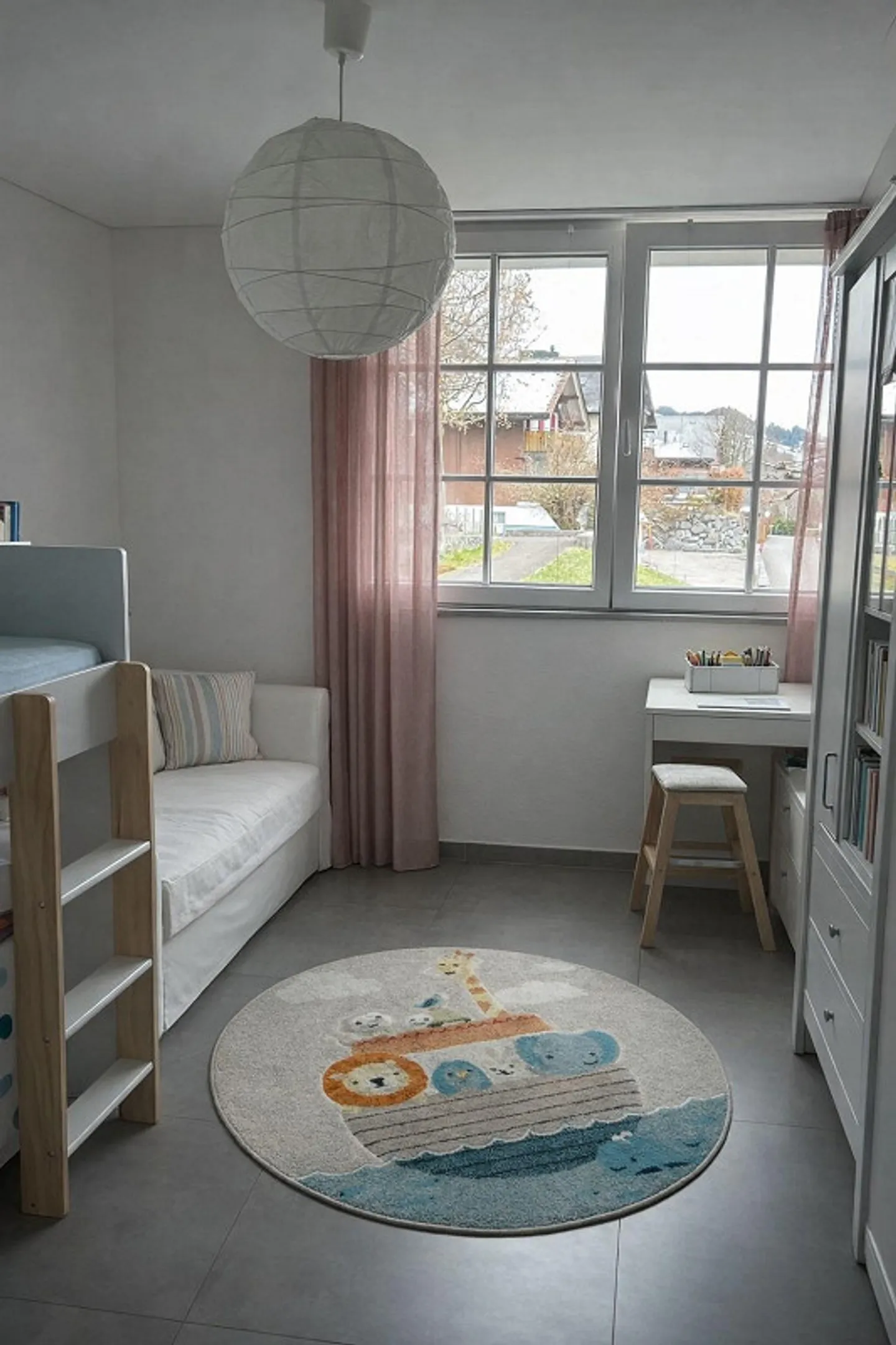 Living where others vacation - charming 3.5-room ground floor apartment - Photo 8 of 9