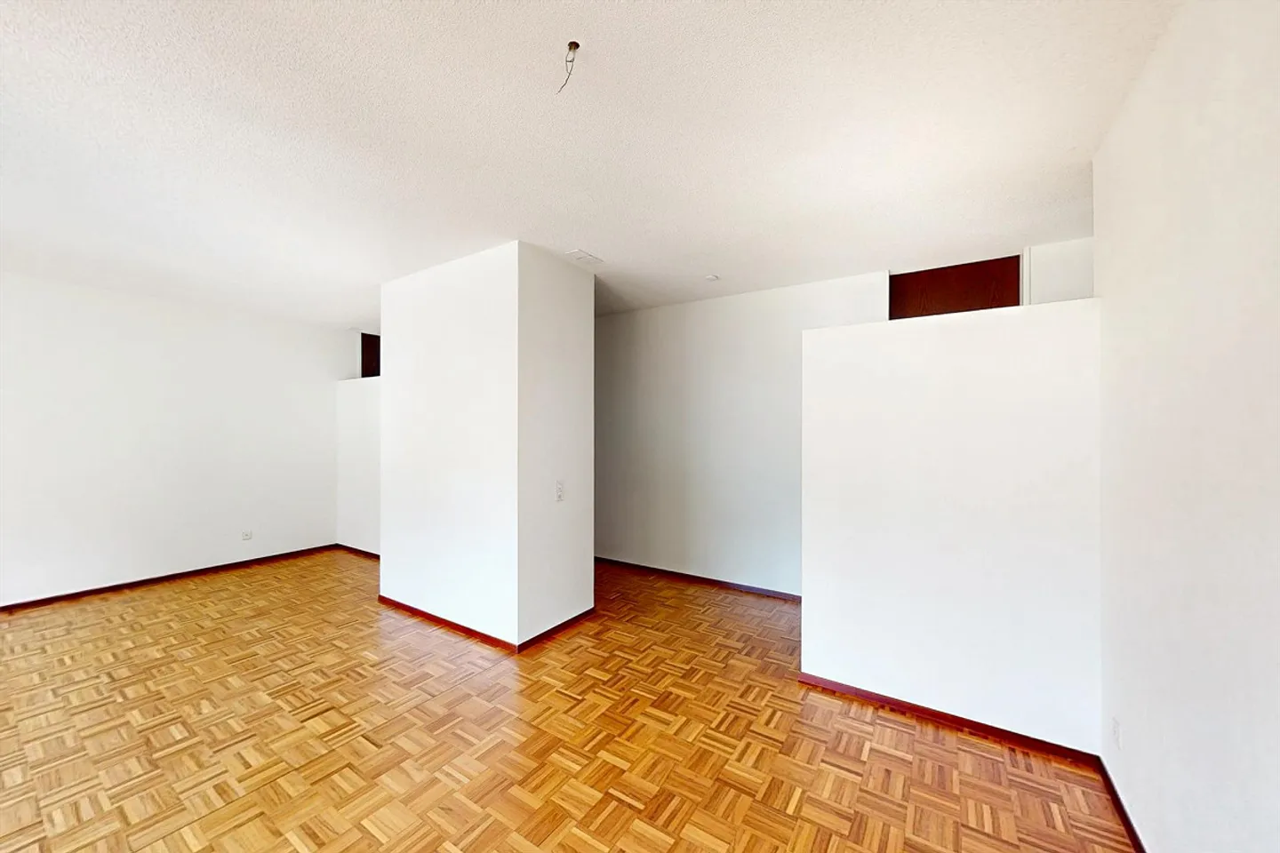 Charming Apartment in Giubiasco - Photo 2 of 9