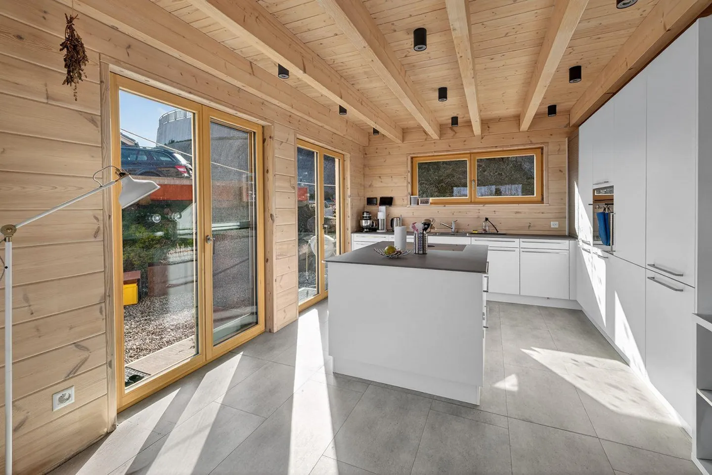 Casa unifamiliare quasi nuova con vista lago - Foto 4 di 13