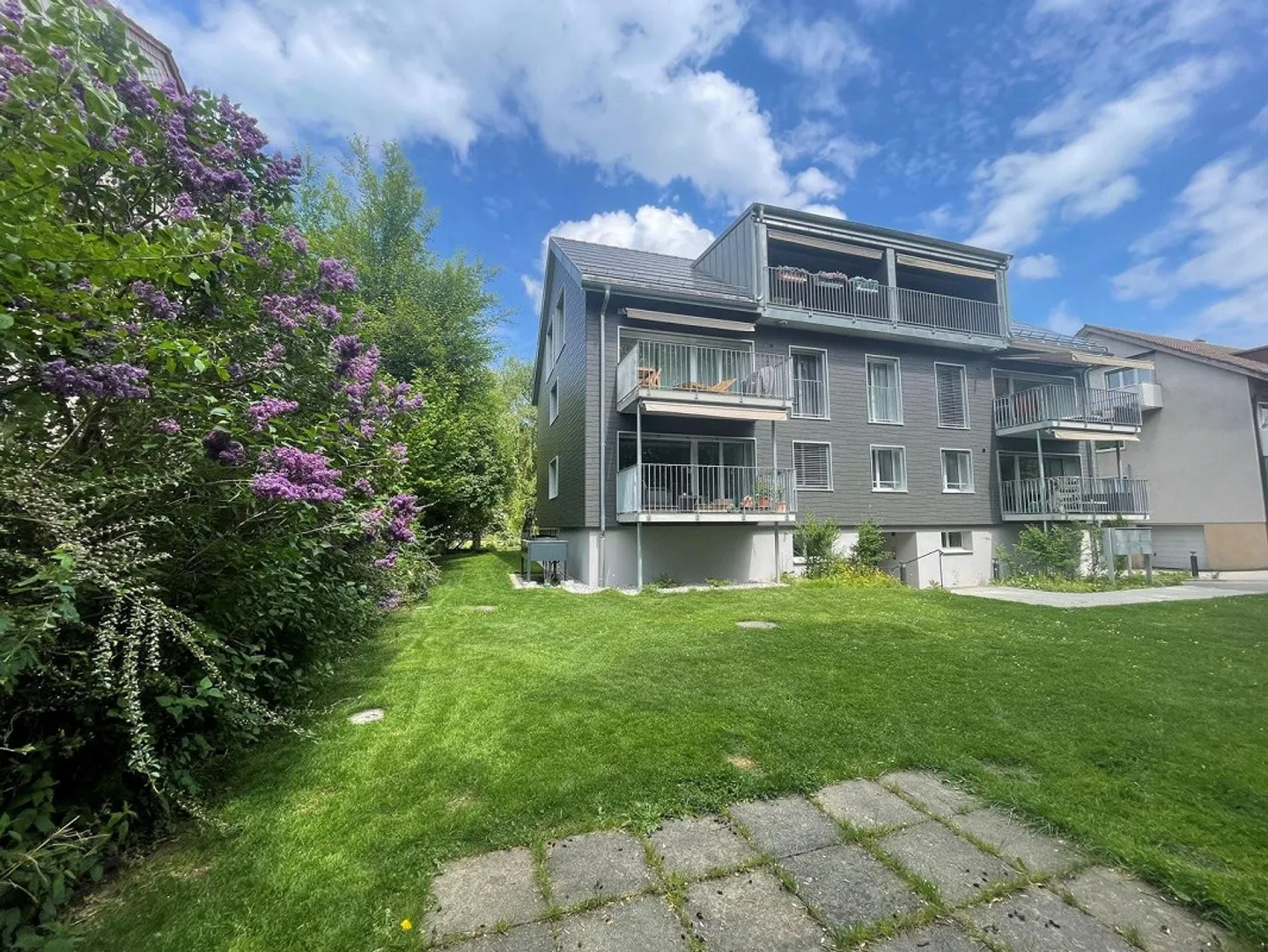 Modernes Apartment in Gümligen - Foto 1 von 6