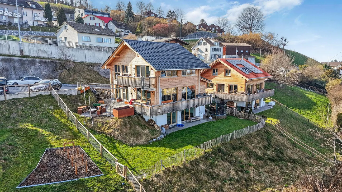 Casa unifamiliare quasi nuova con vista lago - Foto 11 di 13
