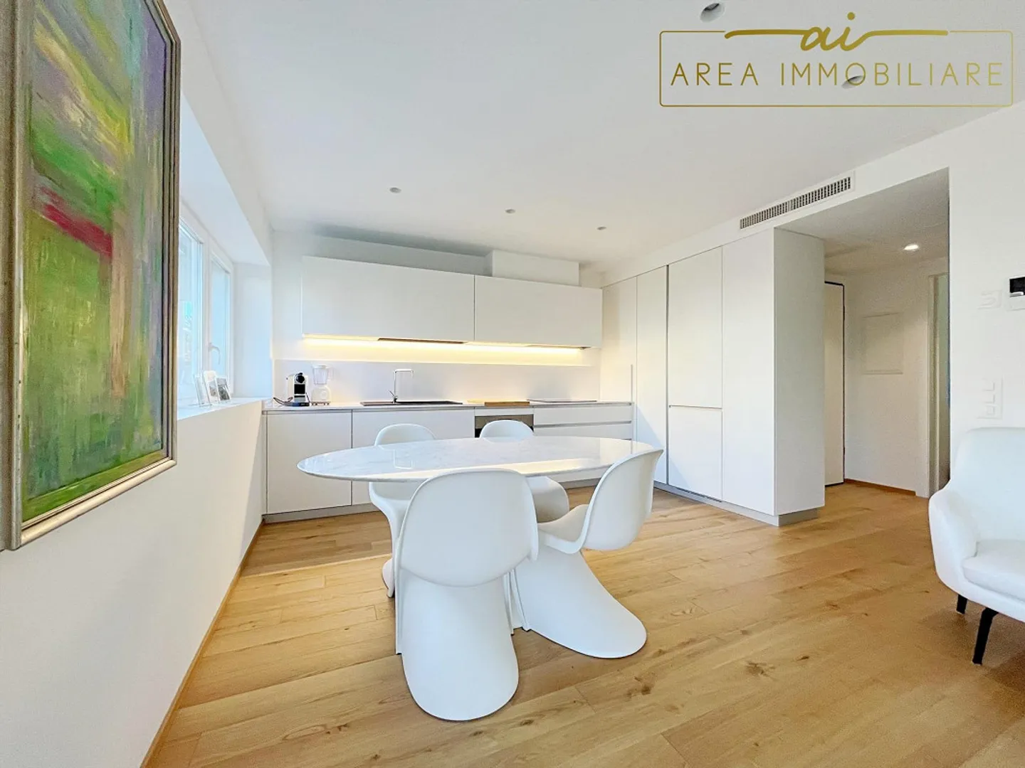 BEL ET MODERNE APPARTEMENT DE 3.5 PIÈCES - Photo 2 sur 13