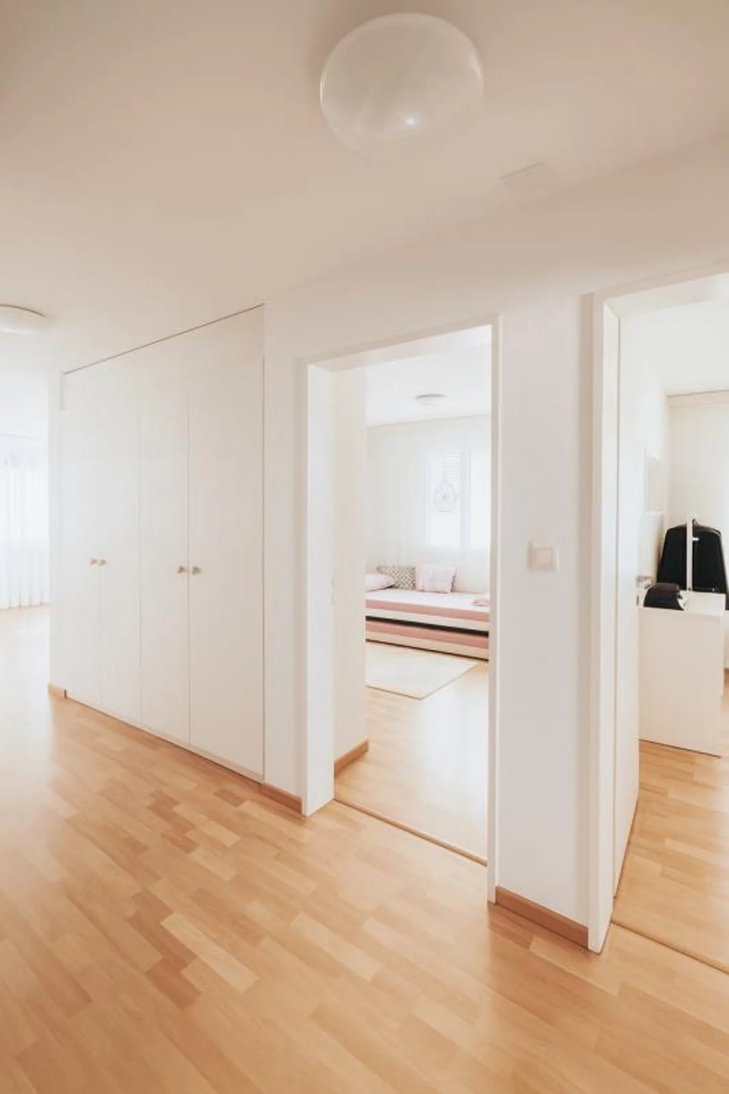 Condominio attraente in posizione privilegiata - Foto 2 di 10