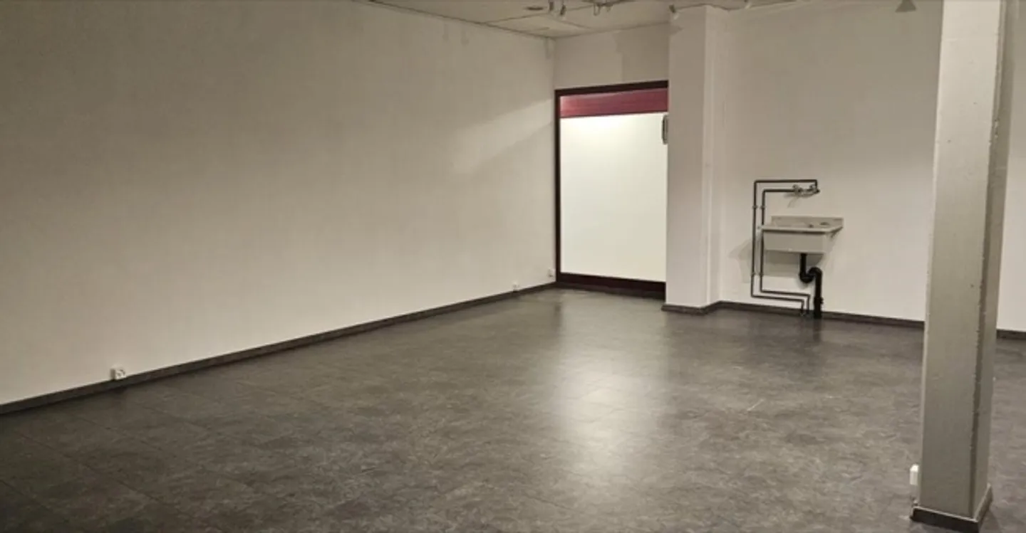 Mischgenutztes Gebäude mieten - Foto 5 von 12