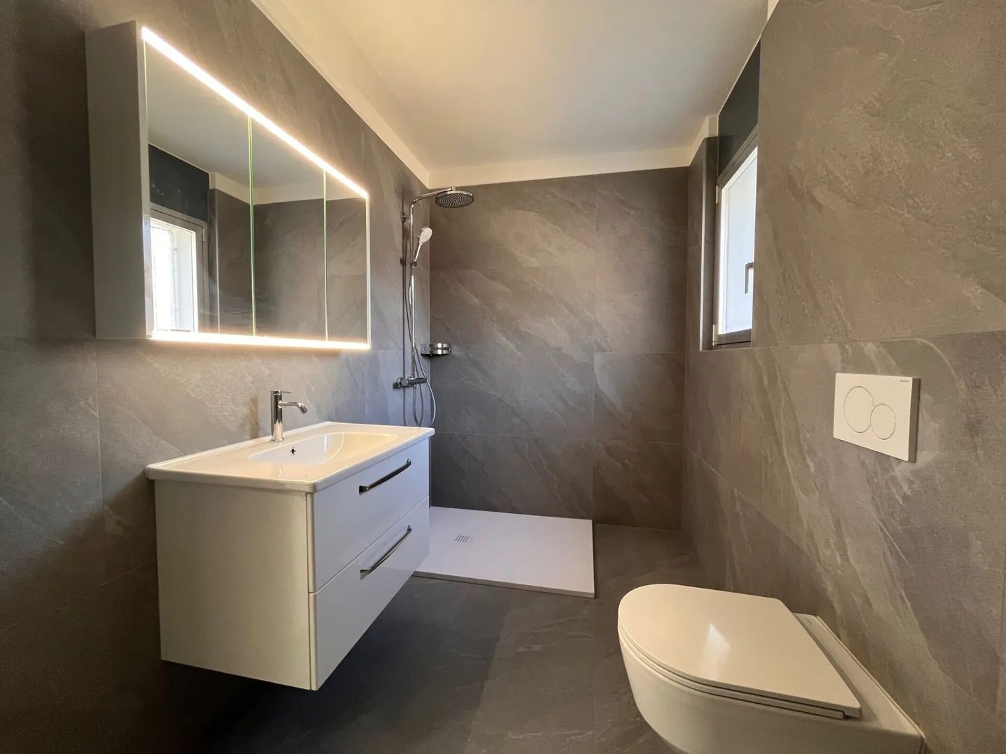 Graziosa Casa a Schiera con Giardino - Foto 5 di 8