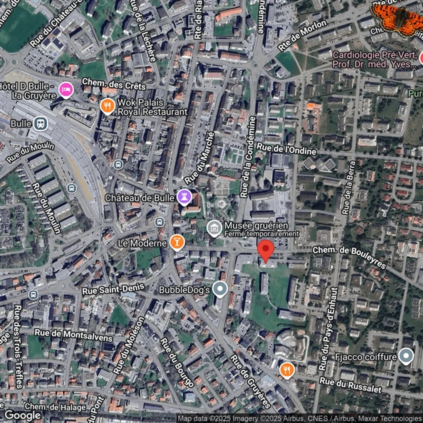 «AUSSENPARKPLATZ ZU MIETEN - Bulle - in der Nähe von Schulen» - Foto 2 von 2
