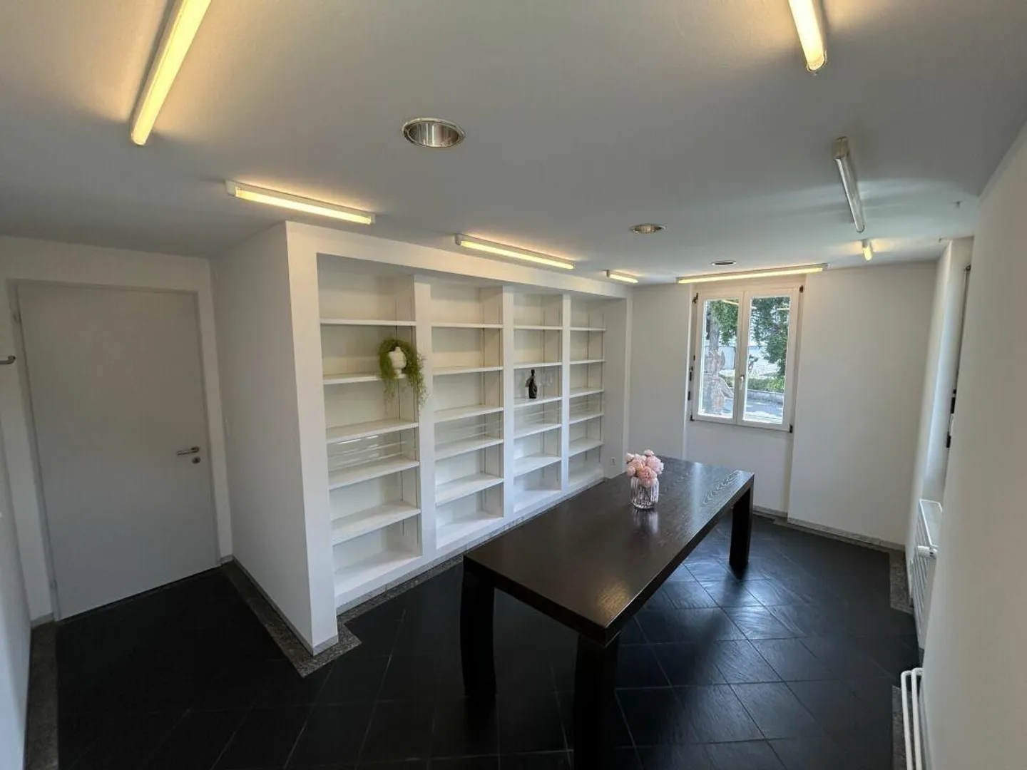 Espace de bureau avec une visibilité optimale - Photo 2 sur 9