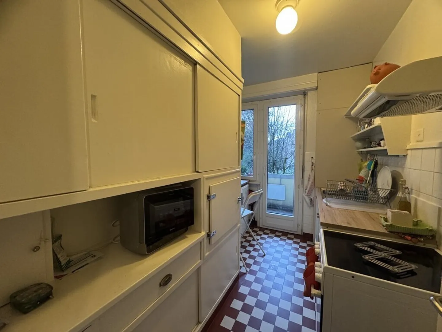 Studio rénové à Lausanne - Photo 2 sur 3