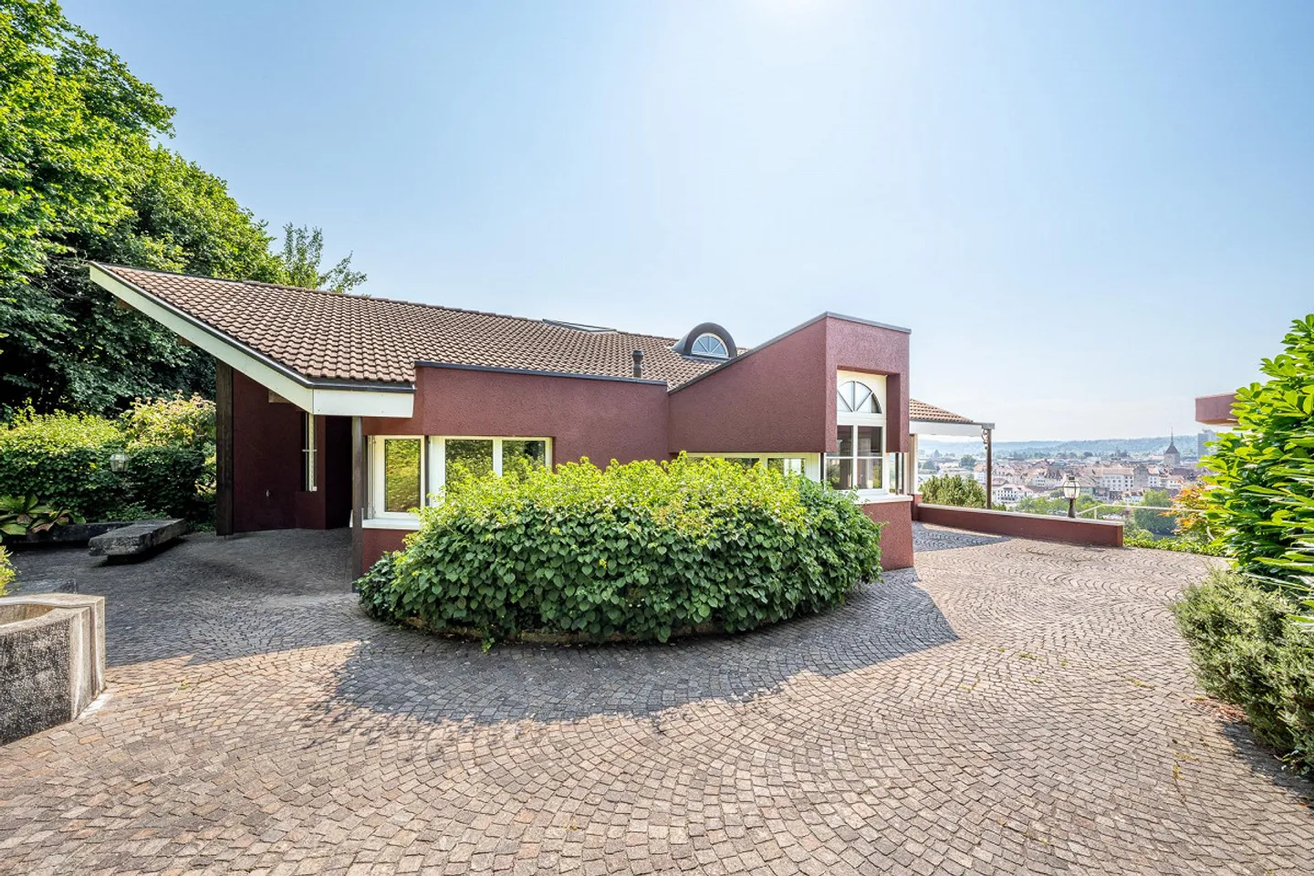 Wohnen an bester Hanglage mit Sicht auf die Aare und Aarauer Innens... - Foto 3 von 4