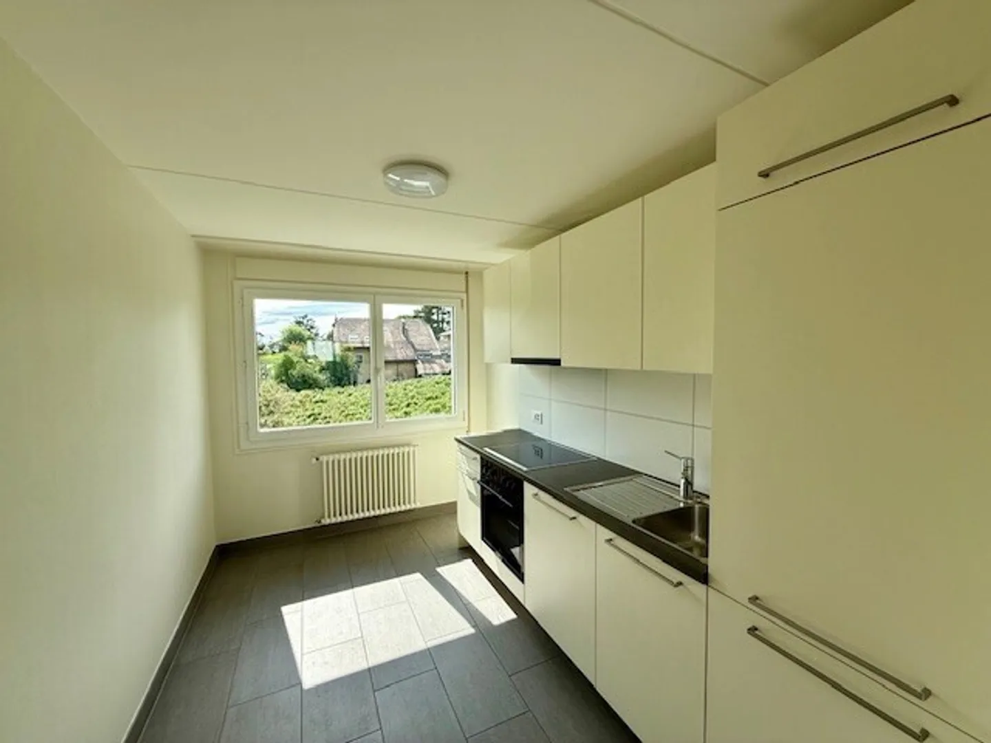 3.5 rooms on the 1st floor - Rue du Saugey 5 - 1026 Echandens - Photo 3 of 8