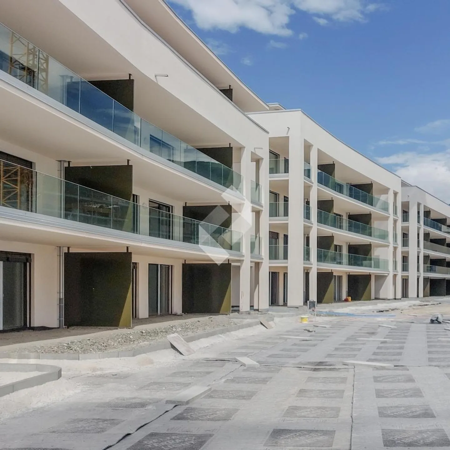 Appartamento molto grande di 2,5 locali con giardino privato e terrazza - Foto 4 di 6