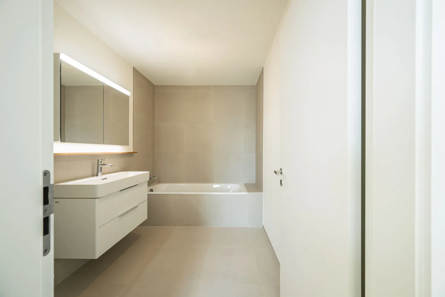 Grosszügige 3½-Zimmer-Dachwohnung mit Galerie und Balkon Kopie - Foto 6 di 15