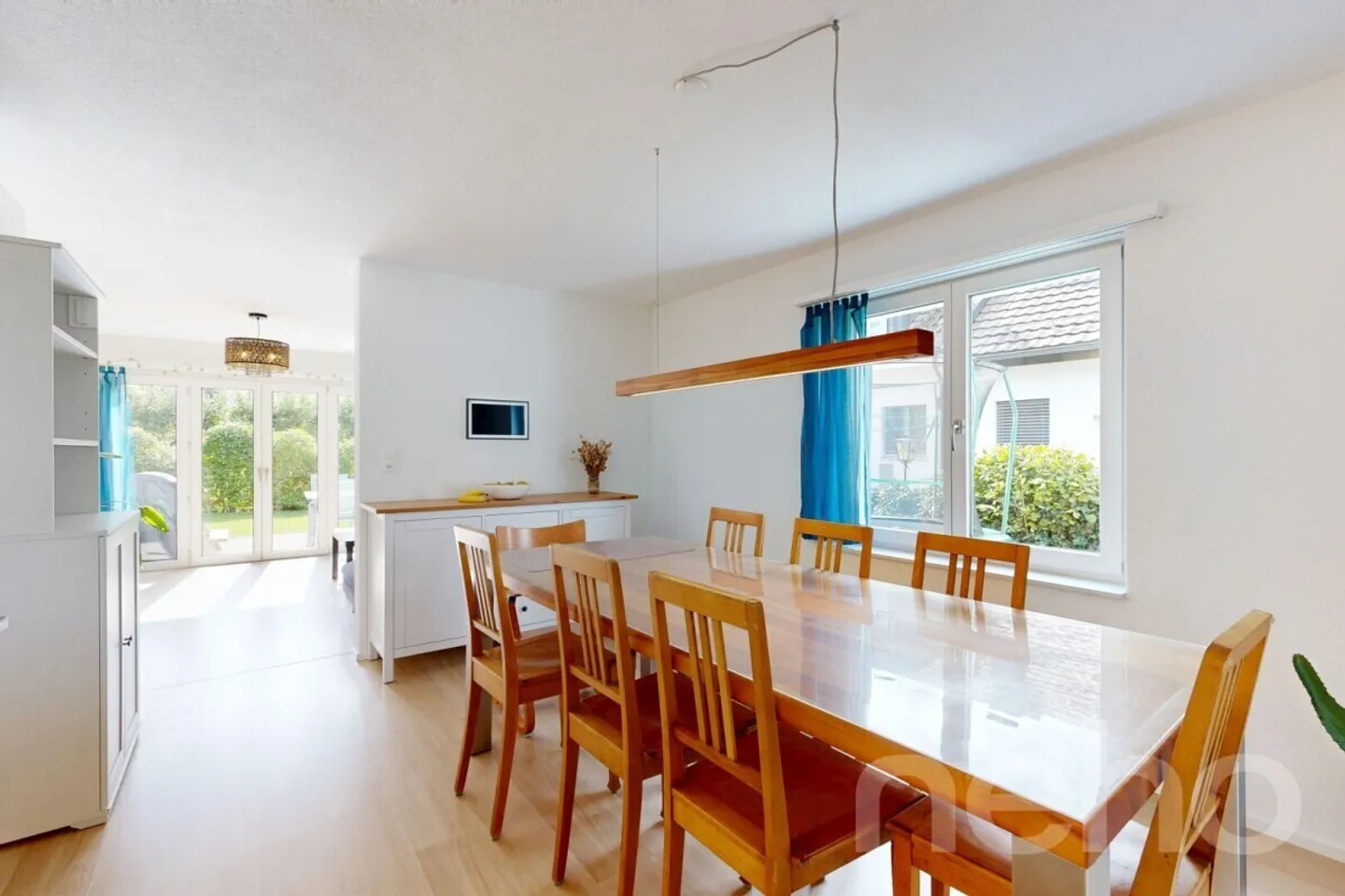 Maison jumelée moderne de 4,5 pièces avec jardin et vue partielle - Photo 1 sur 12