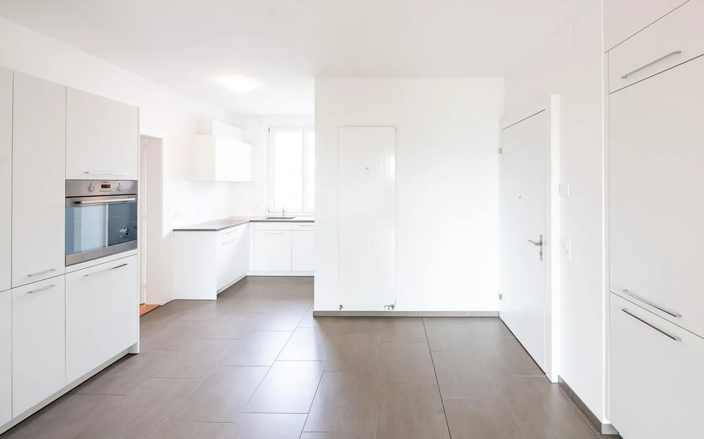 3.5-Room Apartment in Schaffhausen - Photo 4 of 10