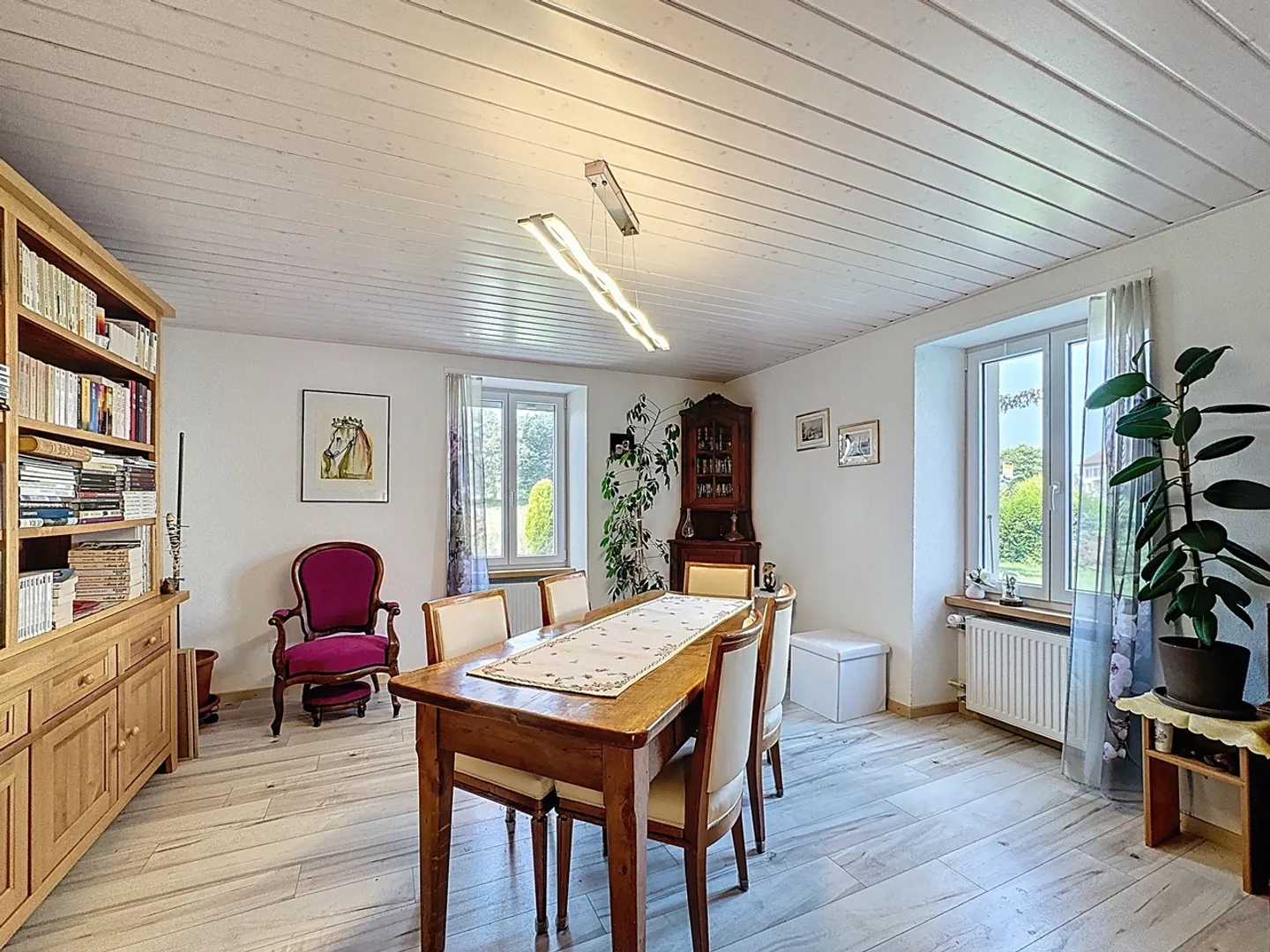 Family home with 7.5 rooms and land in Grandsivaz - Photo 5 of 13