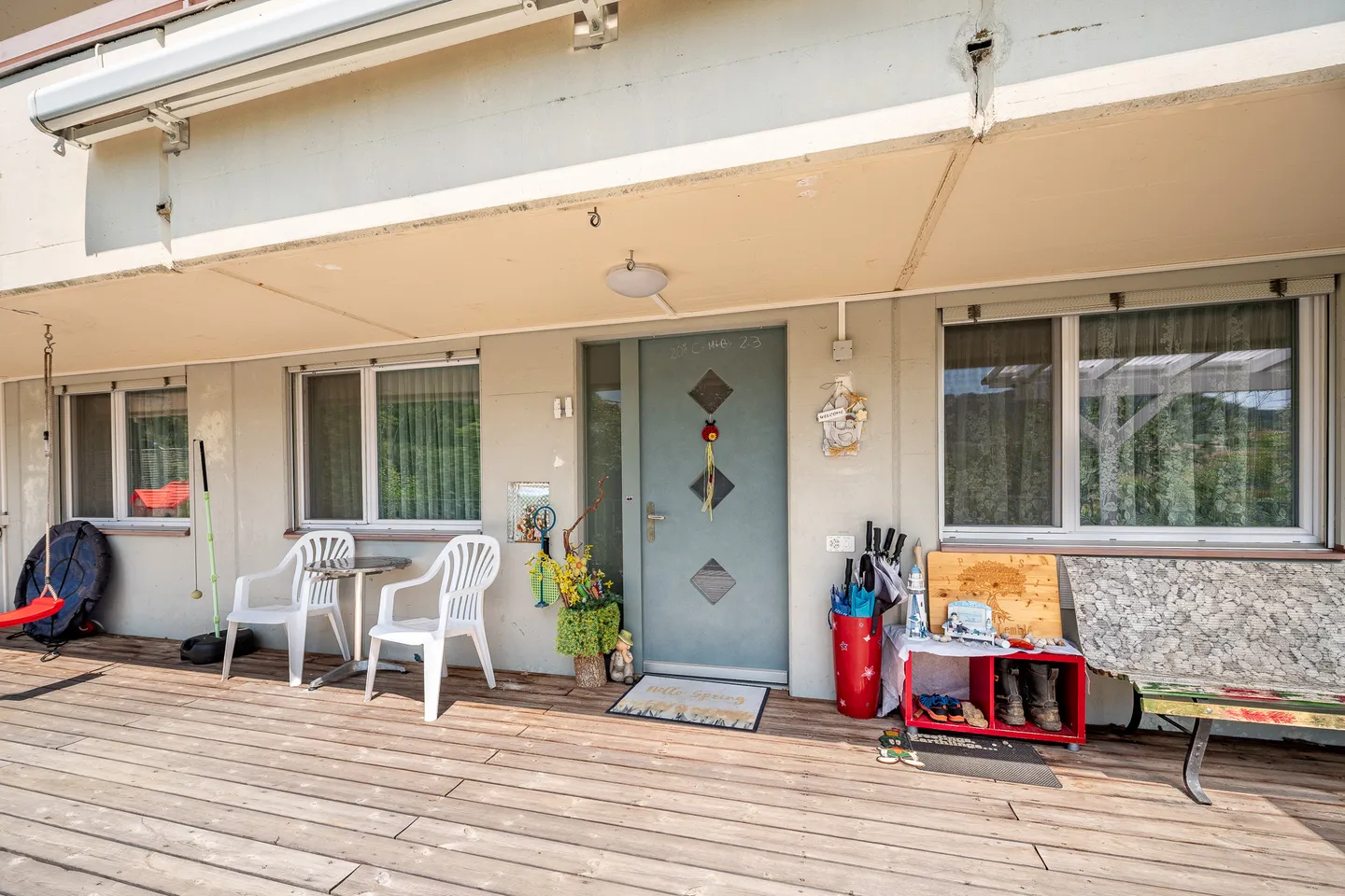 Geräumiges Haus mit atemberaubender Aussicht - Foto 4 von 13