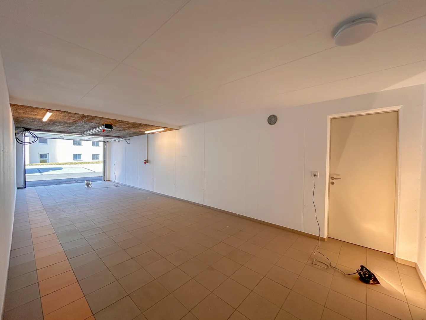 Magnificent 3.5-room apartment on the ground floor - new - Photo 17 of 23