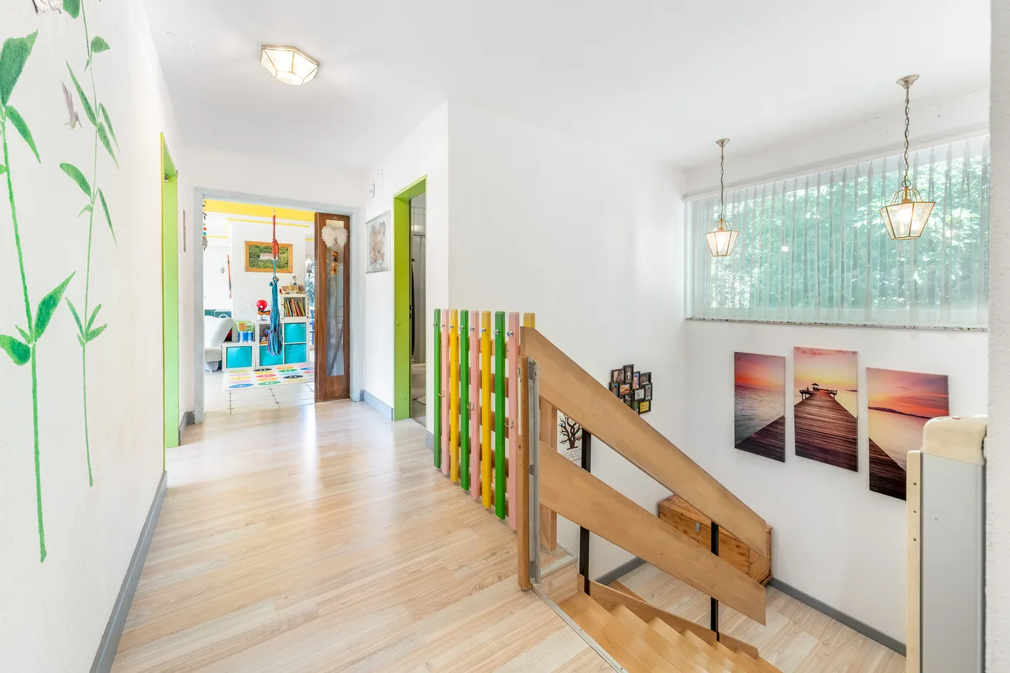 Geräumiges Haus mit atemberaubender Aussicht - Foto 6 von 13