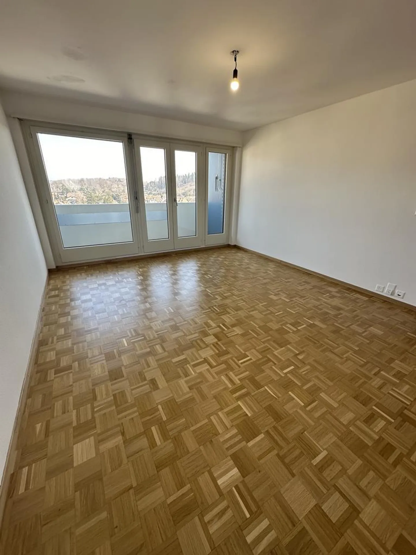 Appartement 3.5 pièces - Foto 3 von 7