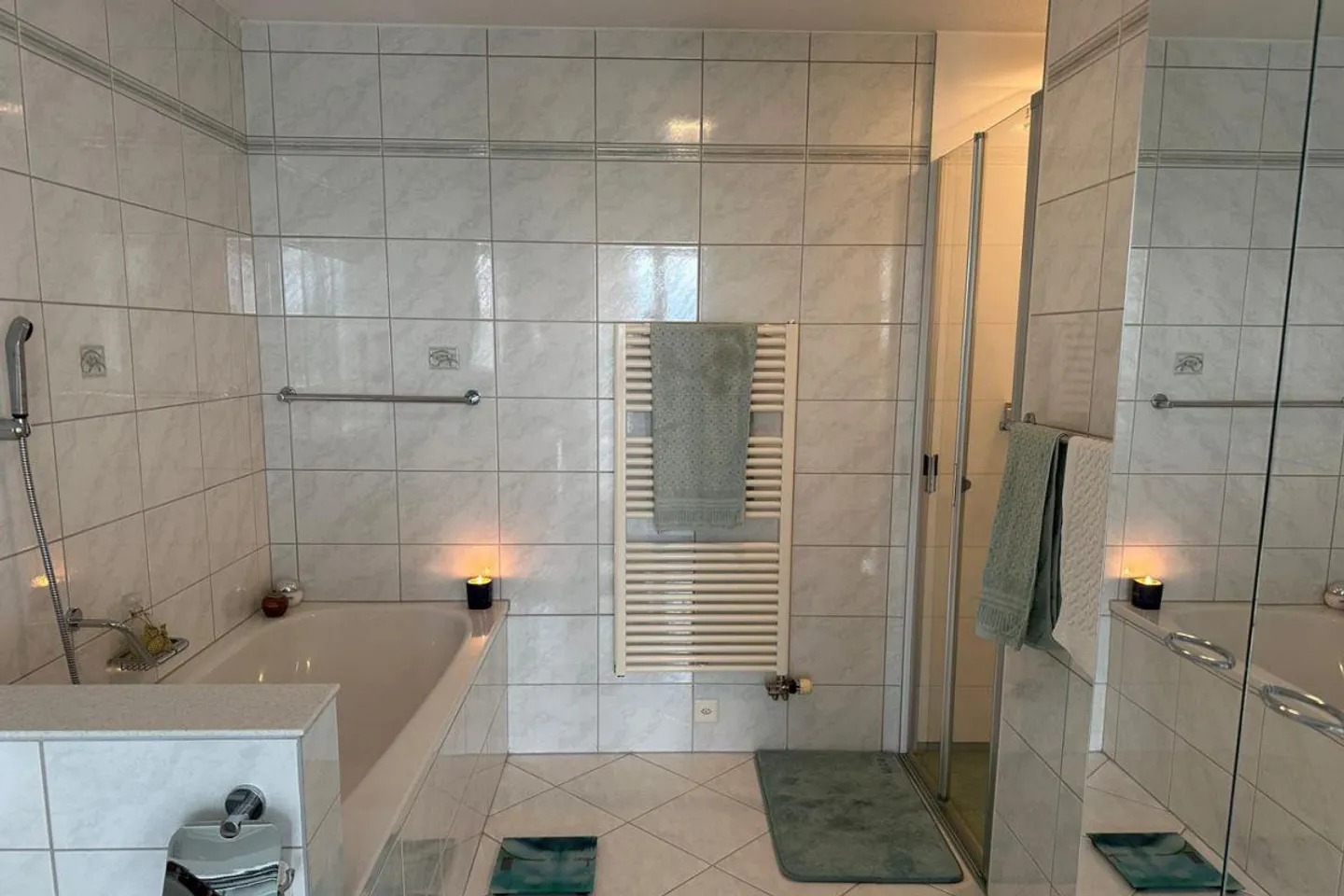 Vivre avec une vue et du calme - Maison de terrasse spacieuse dans un emplacement ensoleillé - Photo 4 sur 12