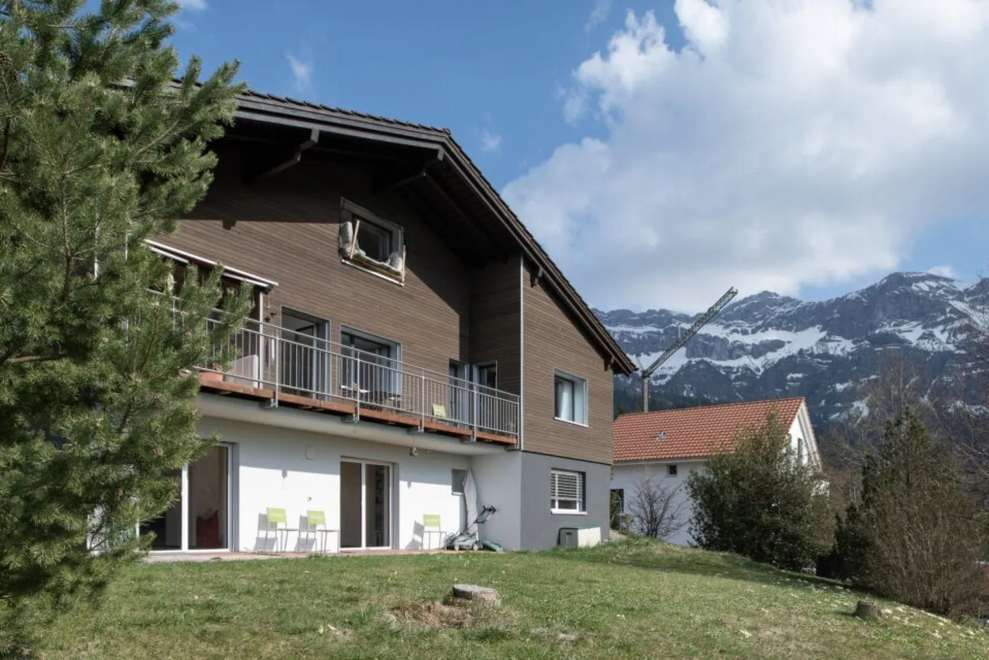 Multi-family house with top returns and the possibility to vacation yourself - Photo 1 of 21