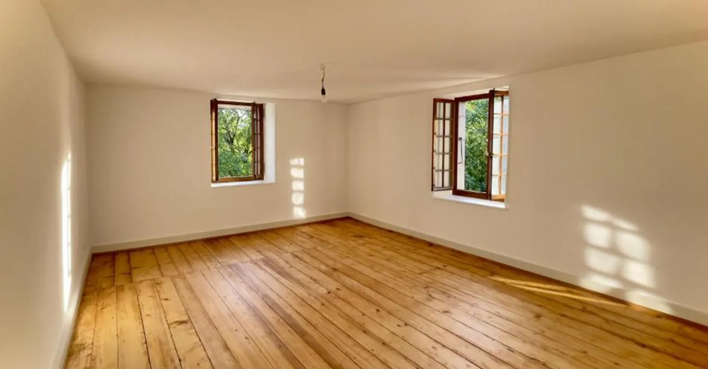 Charming Farmhouse with Garden - Photo 10 of 11