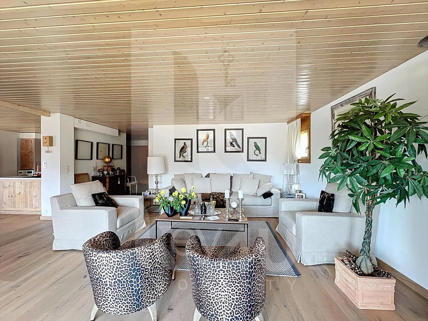 Appartamento 4,5 stanze? Un modo di vivere esclusivo nel cuore delle Alpi - Foto 1 di 13