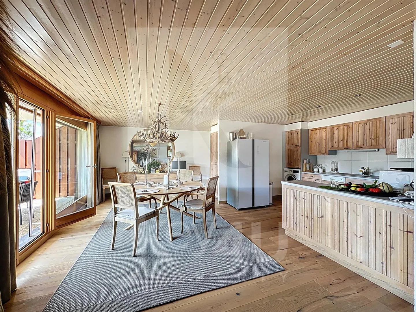 Appartamento 4,5 stanze? Un modo di vivere esclusivo nel cuore delle Alpi - Foto 2 di 13