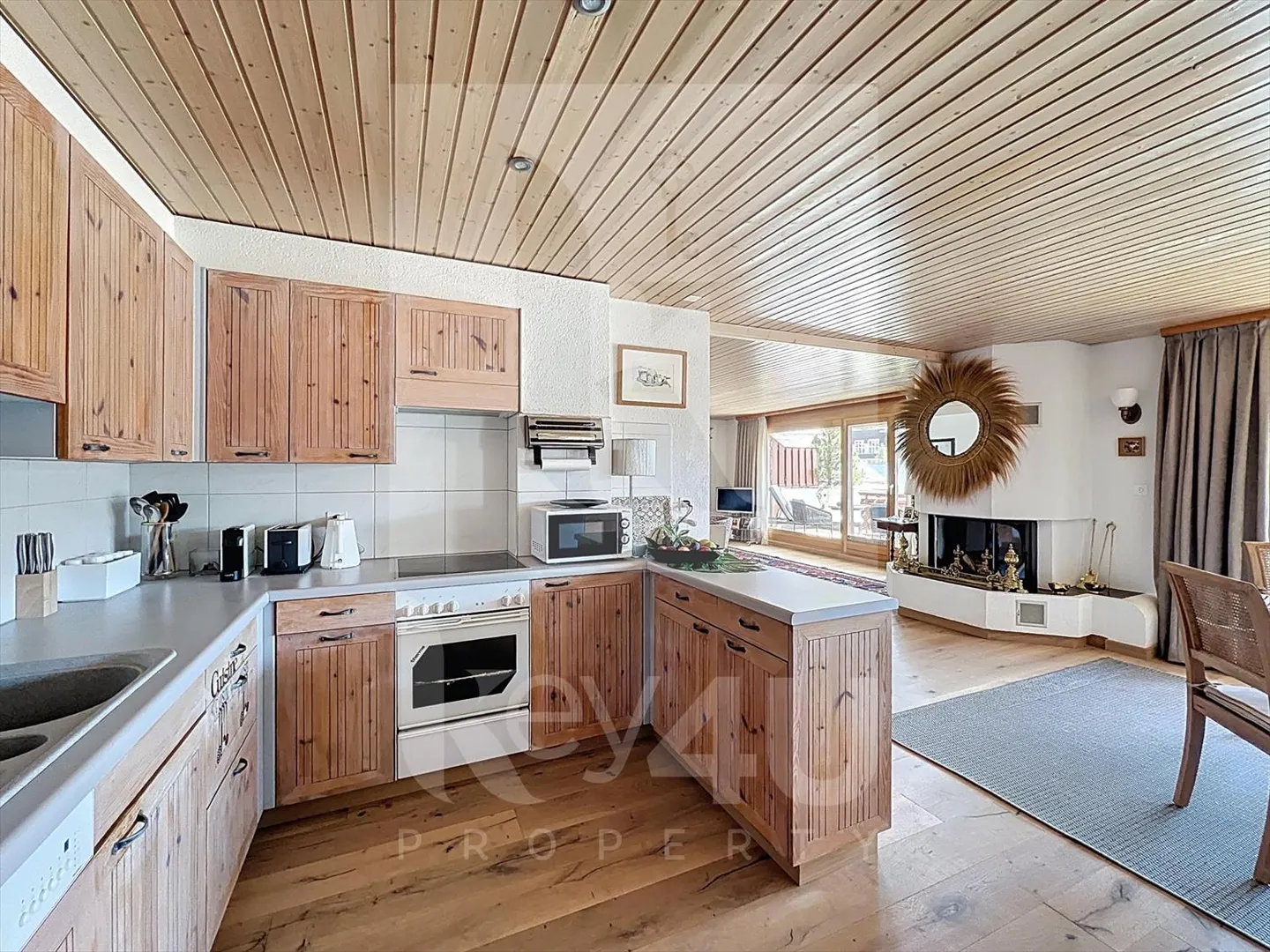 Appartamento 4,5 stanze? Un modo di vivere esclusivo nel cuore delle Alpi - Foto 3 di 13