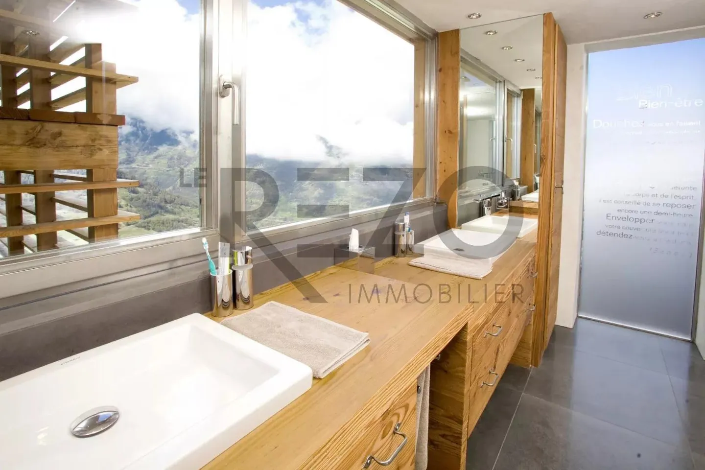 Chalet architectural avec vue - Photo 5 sur 13