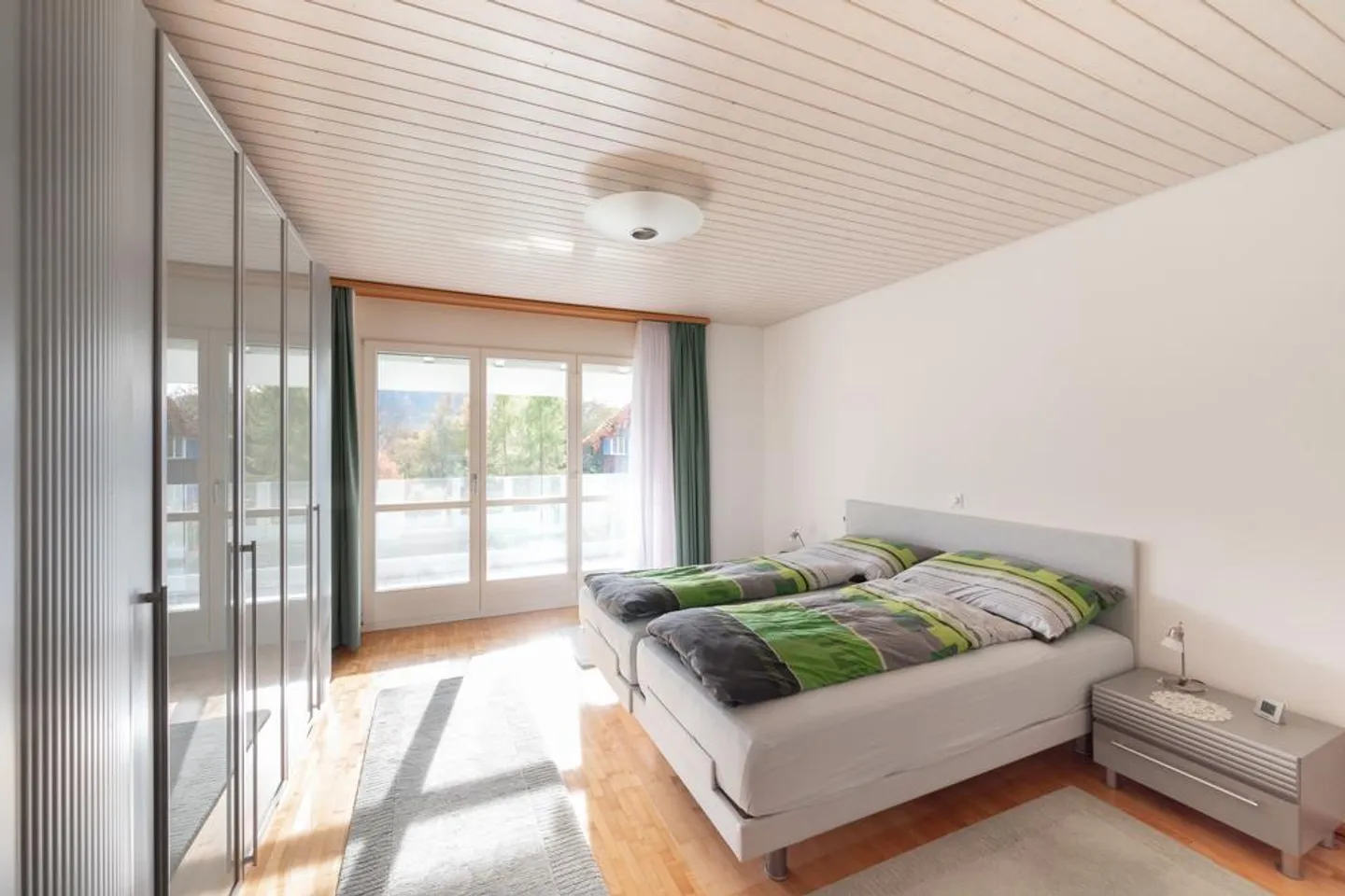 Quiet, green and family-friendly: Well-maintained house in a beautiful location - Photo 5 of 7