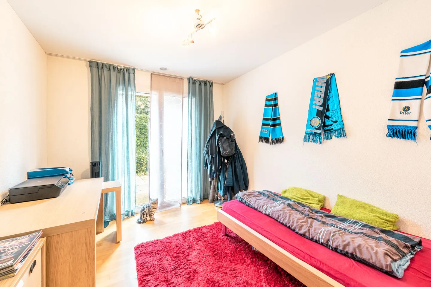 Spacious 4.5-room apartment with balcony and garden seating area - Photo 12 of 15