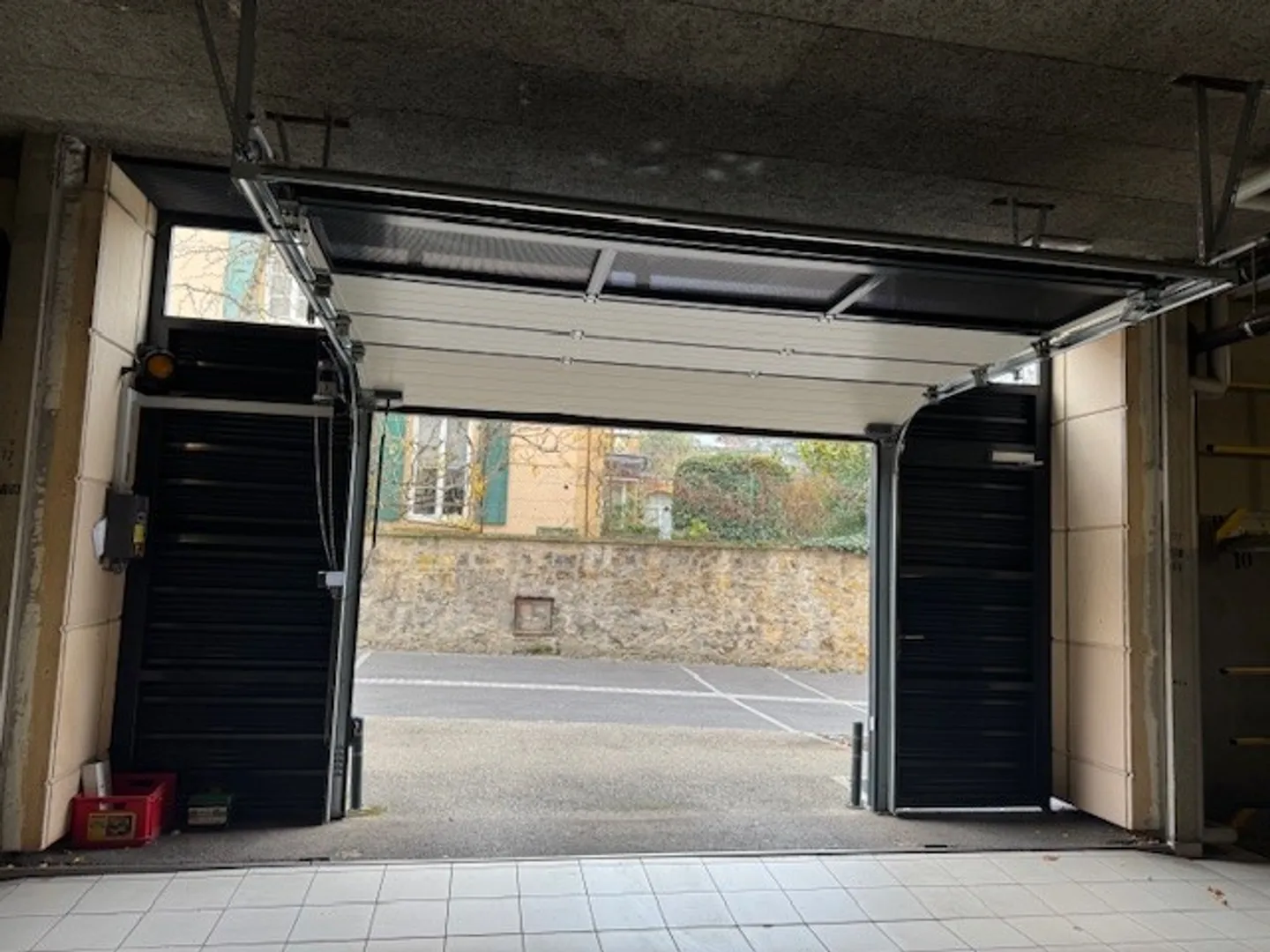 1 Stellplatz in Sammelgarage - Foto 2 von 4