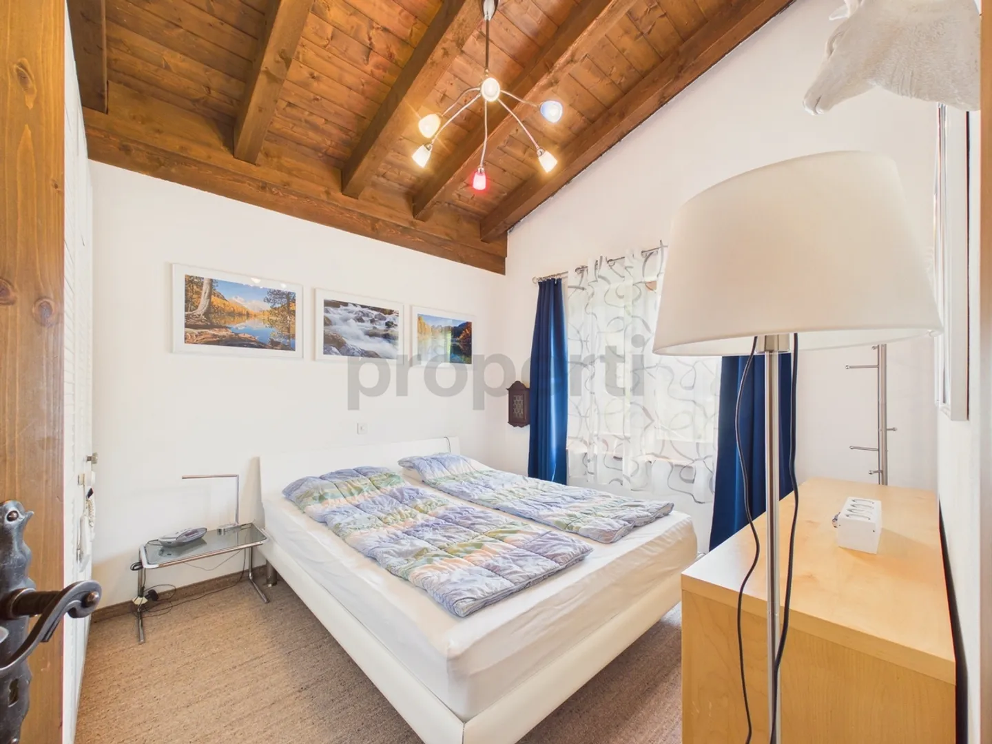 Stilvolle möbilierte 2.5-Zimmer-Dachwohnung - Photo 4 of 12