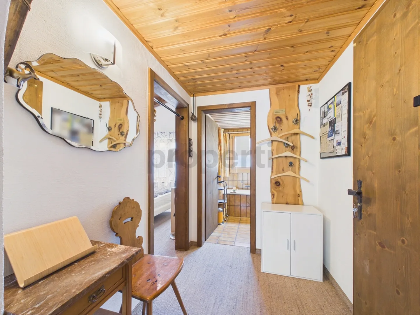 Stilvolle möbilierte 2.5-Zimmer-Dachwohnung - Photo 5 of 12