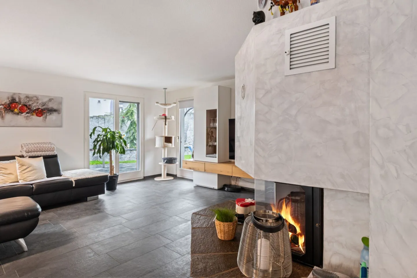 Geräumiges Familienhaus mit Garten - Foto 7 von 14